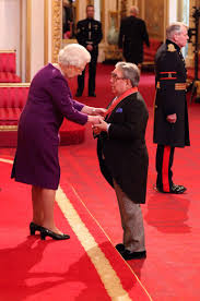The writers and cast were mostly oxbridge graduates from the footlights tradition. Loved By All Ages Christian Tributes To Ronnie Corbett