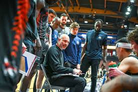 Pro basketball coach visits teams in Maple Ridge, Pitt Meadows