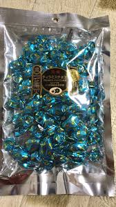 たべすきー(たべっち) on X: 前に関西の友達から呼吸チョコと言うとても美味しいのをもらった。 ドンキに見た目がよく似たティラミスチョコと言うのがあり、前から気になっていたので買ってみた。  別物だけどこれはこれで美味しい😃メーカーは埼玉の久慈食品。名前が ...