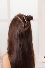 Wir zeigen euch, wie ihr ganz leicht den hairstyle eurer wahl schritt für schritt nachfrisiert. Frisuren Haare Hochstecken Frisuren Zum Nachstylen Brigitte De