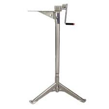 Is it time to replace those old, worn out jacks on your truck camper with something new or more modern? Slide In Truck Camper Jacks And Accessories From Tweetys Com