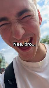 Roxy Dekker Tour Manager