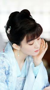 Triệu lệ dĩnh, (chữ hán: Dan Diá»…n Vien Minh Lan Truyá»‡n Sao Nhi Gay Bao Vi Qua Dá»… ThÆ°Æ¡ng Ä'Æ°á»£c Chu Y HÆ¡n Cáº£ Triá»‡u Lá»‡ DÄ©nh Va Phung Thiá»‡u Phong
