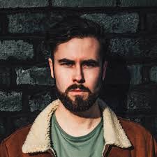 Sean Tosh's Instagram, Twitter & Facebook