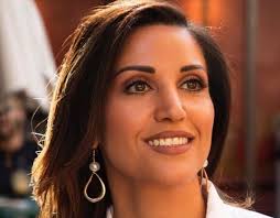 Στη σκηνή του θεάτρου χυτήριο επέστρεψε το απόγευμα της πέμπτης η σοφία παυλίδου, λίγες ώρες αφότου ο μάνος παπαγιάννης. Strabw8hkame Me Thn Nea Fwtografish Ths Sofias Paylidoy Deite Thn Sthn Pio Kivki Ekdoxh Ths Neoblogs