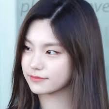 Yeji Profile Age Weight Height Facts Hallyu Idolbioyeji Hwang Better Known As Yeji Is A Singer And M Korean Girl Groups Twice Songs South Korean Girls