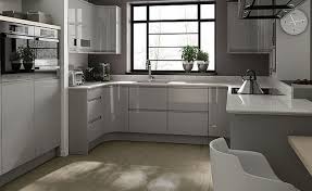 Gloss Kitchens Archives Page 2 Of 3 Kitchenfindr Handleless Kitchen Glossy Kitchen Kitchen Design Modern Small