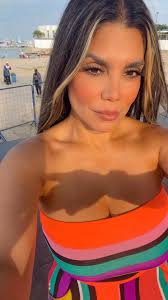 Sofìa Caiche Romero updated her...