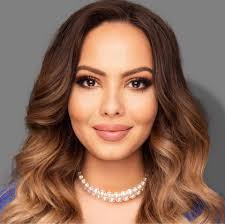 Boris Kollár dnes navštívil regionálnu veterinárnu a potravinovú správu v  Nitre. Spolu s predsedom NR SR Borisom Kollárom a kolegom poslancom  Patrickom Linhartom sme rokovali o zavedení takzvaného potravinového  semaforu, ktorý má