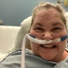 Polly Hook's Instagram, Twitter & Facebook