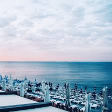 Les sables d'olonne, translated as the sands of olonne, is a seaside town on the western french coast, the côte de lumière. Organisation D Avant Course Ironman 70 3 Sables D Olonne