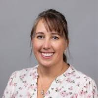 Avery Linton's Instagram, Twitter & Facebook