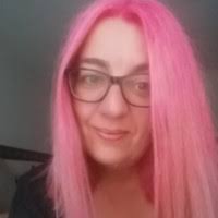 30+ "Robyn Hogan" profiles