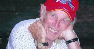 Principal Warren Lindquist 'ruled with love' at Earle Brown