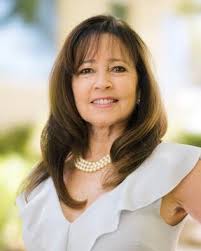 Debra Kovacs's Instagram, Twitter & Facebook