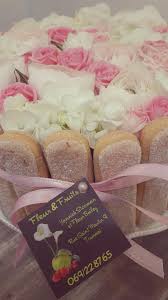 Fleur Fruits Gateau De Fleurs Avec Boudoirs Pour Une Facebook