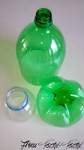 Upcycling Pokal Aus Plastikflaschen Bester Trainer Diy Pokal Bauen Art Attack Plastikflaschen Kindergeburtstag Fussball Pokal