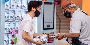 Singapore — the health sciences authority (hsa) on wednesday (may 19) issued updated guidelines on cloth or fabric face masks and surgical masks. Temasek Foundation Has Free N95 Surgical Masks For S Pore Households In End Aug