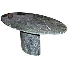 Its inviting oval shape seats up to six comfortably. Contemporary Modern Italian Green Marble Oval Dining Table 1980s For Sale At 1stdibs