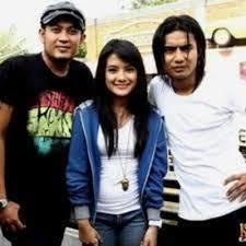 C g biarkan …aku kan terbang. Alsa Setia Band Als4 Setiaband Twitter