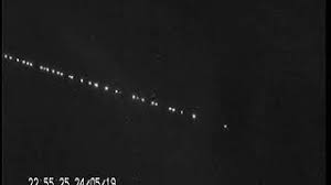 Doesn't starlink have hundreds of satellites? Spacex Starlink Satellites Spotted Over Netherlands Youtube