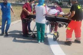 Pauroso incidente stradale nel primo pomeriggio di oggi a capri in via don giobbe ruocco, una strada ad elevata pericolosità. 6ev Krmjmggezm