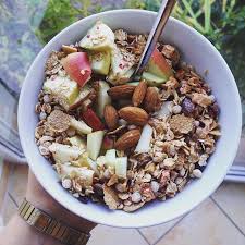 Musliii Leider Kann Man Davon Nie Aufhoren Mit Dem Essen Musli Vegan Veganfood Oats Apple Fruits Healthyfats Dinner Heal Healthy Foodie Healthy Workout Food