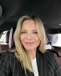 Love me for a second and I'll love you forever 🌹🌹♥️♥️