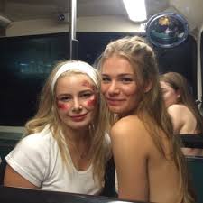 She joined youtube with her eponymous channel on august 27, 2018. Emily Dobson Emilyrdobson Twitter