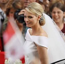 Charlene (42 anni) e alberto di monaco (62) hanno festeggiato l'anniversario di matrimonio con lo scatto che vedete qui sopra. Charlotte Casiraghi E Charlene Di Monaco La Foto Storia Delle Loro Vite