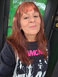 It's a beautiful day in the neighborhood…a beautiful day in the  neighborhood.” Singing Mr. Rogers and channeling my inner 70s carefree wild  child today. Messy ass unwashed hair. Sun in my eyes.