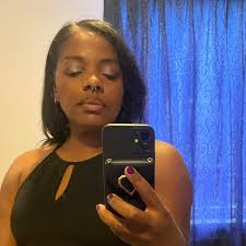 So nice to see her as herself. Filters are not needed. Just age gracefully.