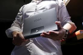Lenovo Yoga Smart Tab Hands-On: Smart ...