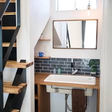one s home oneshome hamamatsu がinstagramアカウントに写真を追加しました おしゃれにチラ見せ 階段下スペースに 洗面台を造作しました 人気の病院流し インテリア照明 タイルを施したオンリーワンの造作洗面台 home decor decor furniture