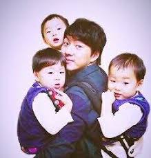 The song boys continue their visit to the choo family home in japan. Daehan Minguk Manse The Return Of The Superman The Triplets Special Episode 12 Facebook