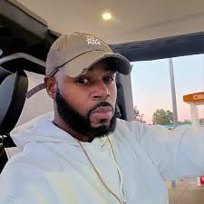 2008-09 Dwyane Wade was different 🔥 30 a night, all-around stats, and  still the most blocks ever by a guard. Flash at his absolute peak.