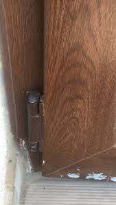 Kırık olan üç tane pvc menteşesi 10 dakikada nasıl değiştirilir? Pvc Kapi Ve Pencere Ayari Nasil Yapilir