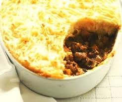 In a large pot add 4 tbs of ev olive oil, the scallions, the tomatoes and the olives and the wine. Shepherd S Pie Torta Di Carne Di Agnello Un Classico Anglosassone Ricetta Ricetta