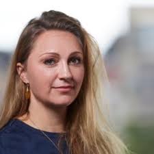 Na ruim 17 jaar met veel plezier bij de Gemeente Hilversum gewerkt te  hebben als privaat jurist start ik morgen bij de provincie Utrecht in de  functie van adviseur grondzaken-rentmeester. Ik ben