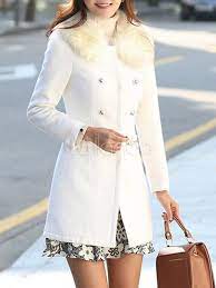 It features long sleeves, a belt tie, side pockets and a beige faux fur collar. Women Peacoat Camel Faux Fur Collar Long Sleeve Double Breasted Winter Coat Milanoo Com