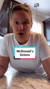 Ashley Cuff's Instagram, Twitter & Facebook