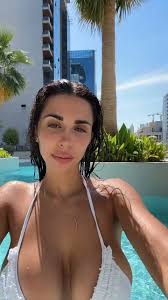 Sara sfamurri в X: „La prima cosa che hai notato? 😇💦 Niente bugie😋  t.comm1mag1bI3“  X