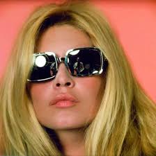 Oklahoma Territory, 1892 — W. S. and Flora Bowen Bentley with their family  in front of their farm, located