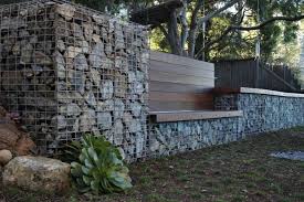Gabionenzaun Selber Bauen Teil Gabionensteine Holzbank Gartengestaltung Gabionenwand Gabione Stutzmauer