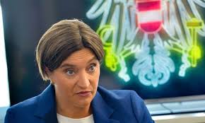 One person named lisa dotzauer living in the us. Orf Neu Dschungel Kuniglberg Kunftig Langere Wege Fur Entscheidungen Kleinezeitung At