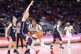 UConn women's basketball team playing with 'tremendous chemistry'