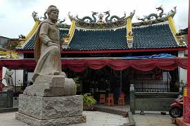 Melihat Klenteng Tertua di Semarang yang Berumur 2,5 Abad