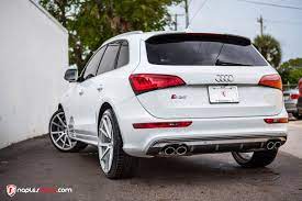Treat Yo Self Audi Sq5 Lowered On Vossen Vfs 1 Wheels Advanced Automotive Accessories Audi Sq5 Audi Wagon