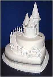 Love The Horse Drawn Carriage At The Bottom Castle Wedding Cake Castle Cake Romantic Wedding Cake