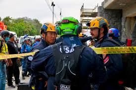 Equipo de rescate colombiano completa 96 horas de búsqueda ininterrumpida  en Venezuela | Cancillería